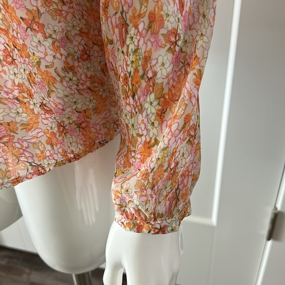 Bishop + Young Keyholes Blouse - Picture 11 of 13